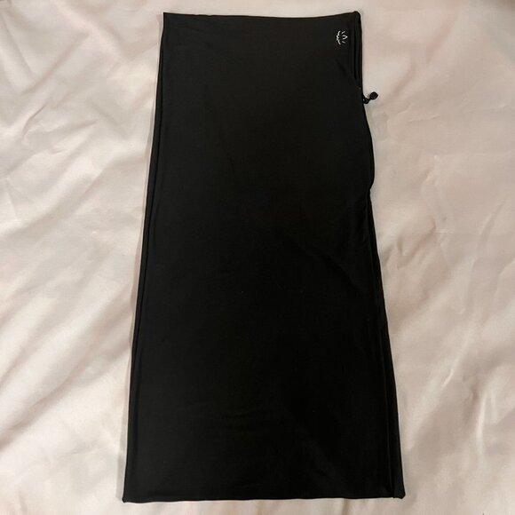 Beyond Yoga Black Hidden Pocket Infinity Scarf - Picture 7 of 8